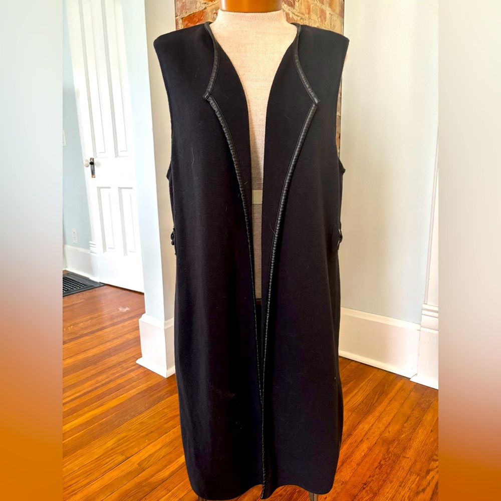 Black knit duster w pleather trim